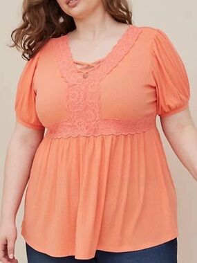 torrid Coral  Crisscross Short Sleeve Babydoll Textured Knit Top Size 4 NWT